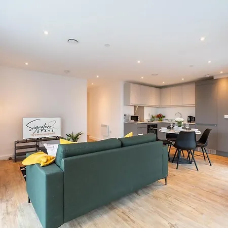 Elegant Penthouse, Stunning Cityscape Views Leeds (West Yorkshire)